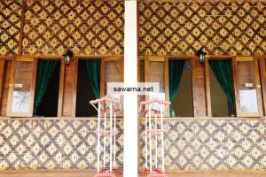 Tampak Depan Kamar Standar AC Sinar Matahari